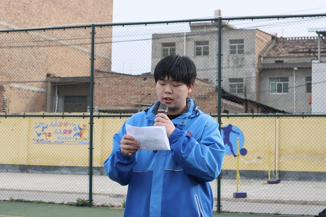 学生代表发言 - 副本.jpg