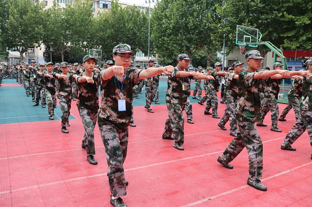 1756451003879415.jpg 擒敌拳表演.jpg