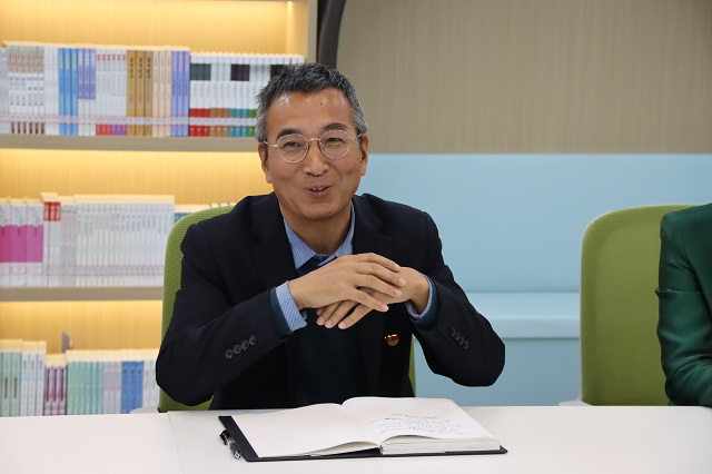 1762416148776241.jpg 工会主席卢仁虎宣布“悦读会”正式成立.jpg