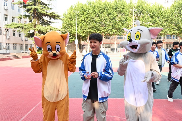 图为“心理游园会”活动现场 - 副本.jpg