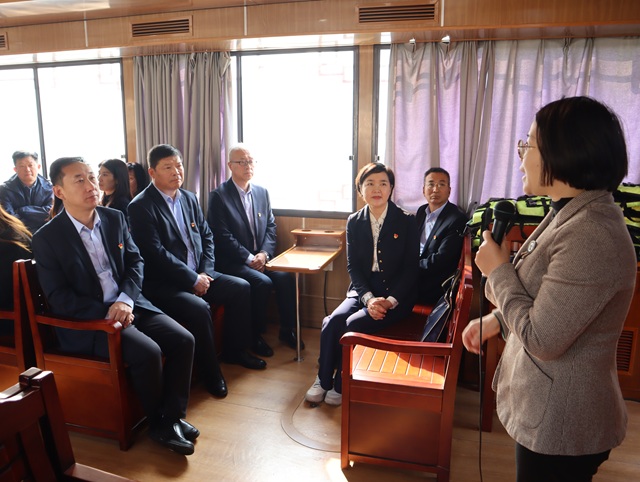 1768461889588365.jpg 田东县委党校老师讲述邓小平同志在右江的艰辛岁月.JPG